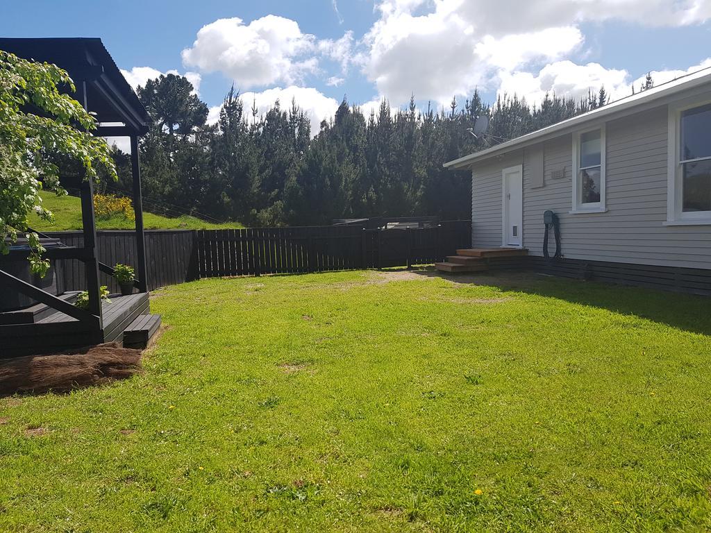 The Farmhouse - Taupo Villa Kinloch Exterior photo